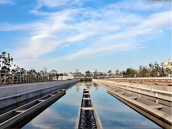 二次供水水池：為何需要每三個(gè)月清洗一次？